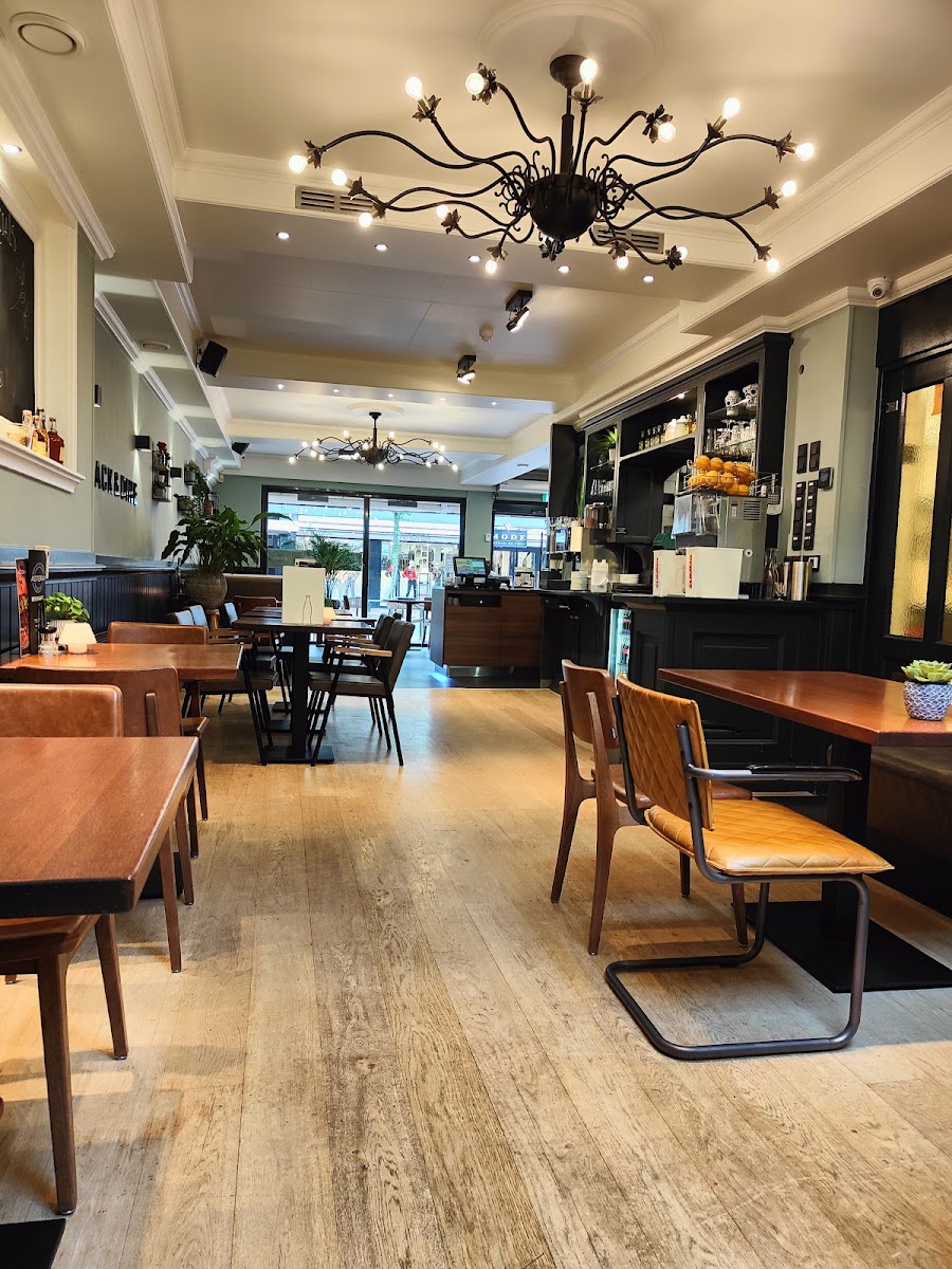 Astoria Cafetaria Catering-4