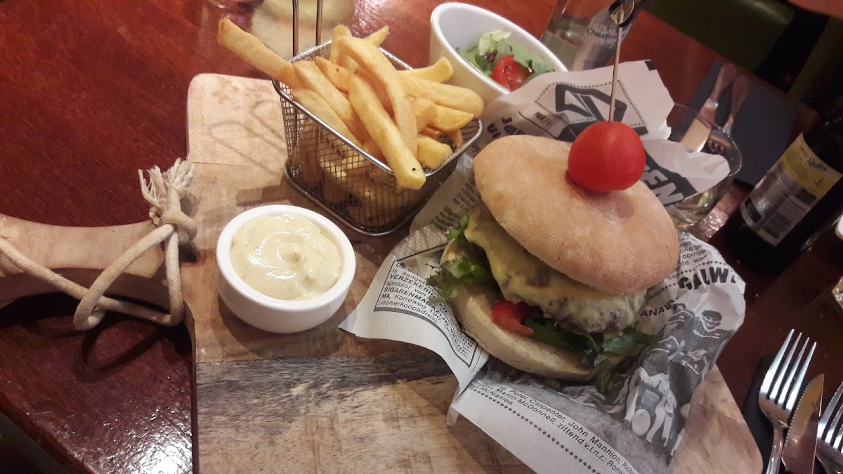 Astoria Cafetaria Catering-6